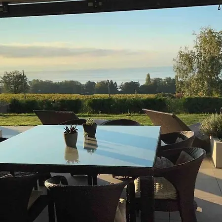 Lägenhet Avec Piscine Chauffee Et 5 Min