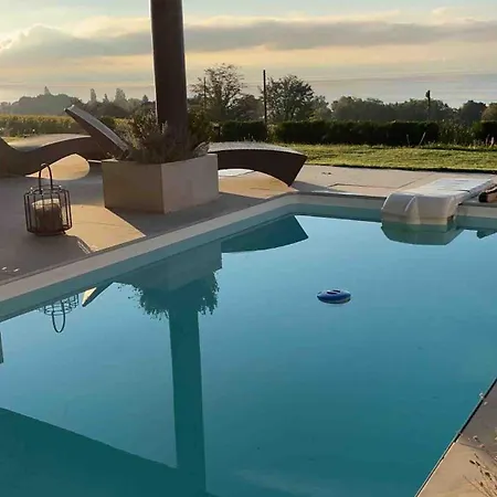 Avec Piscine Chauffee Et 5 Min Lägenhet