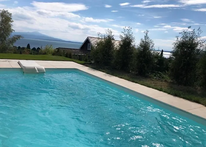 Avec Piscine Chauffee Et 5 Min Lägenhet Perroy