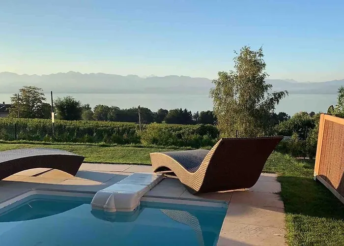 Avec Piscine Chauffee Et 5 Min Perroy